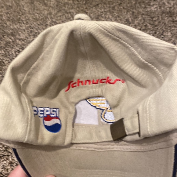 St. Louis Blues cap - Picture 2 of 3